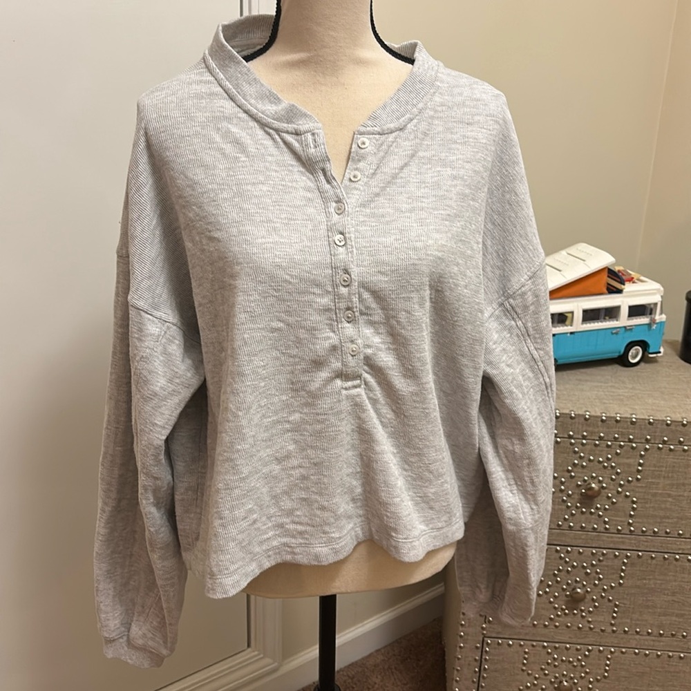 Aerie Cropped Ribbed Henley size XL